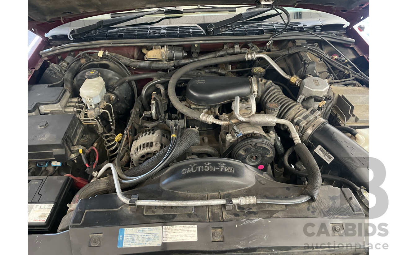 2/2002 Chevrolet Blazer LT Wagon Red 4.3L - Compliance dated 04/11