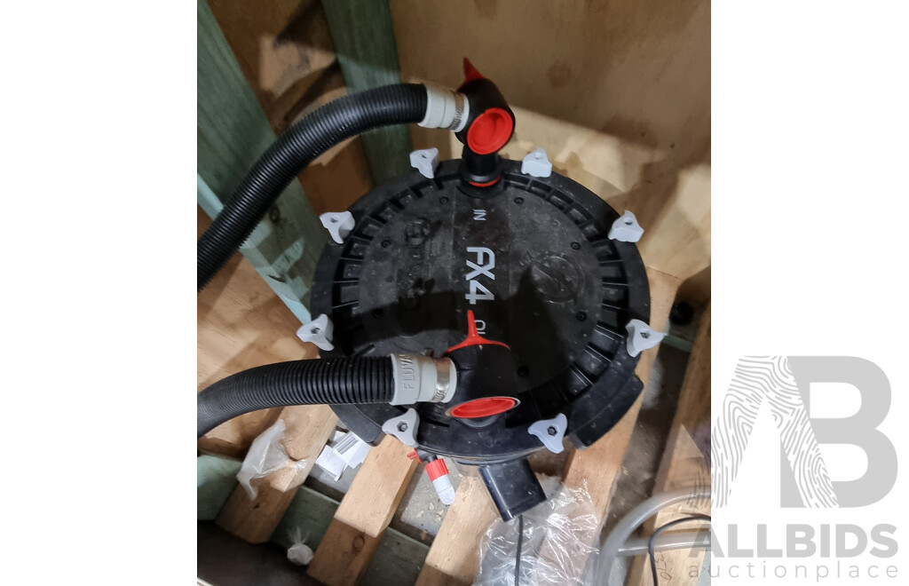 Self-Sustaining Ecosystem Aquarium