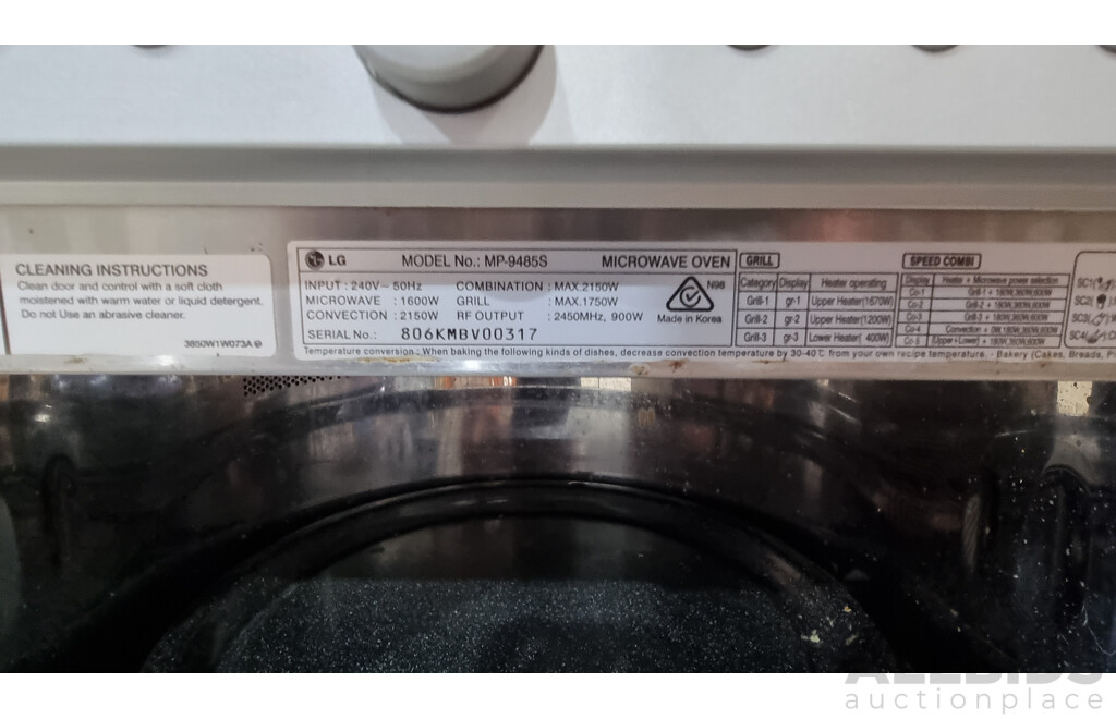 Kitchen Storage Unit with an Airfryer and a Microwave Oven