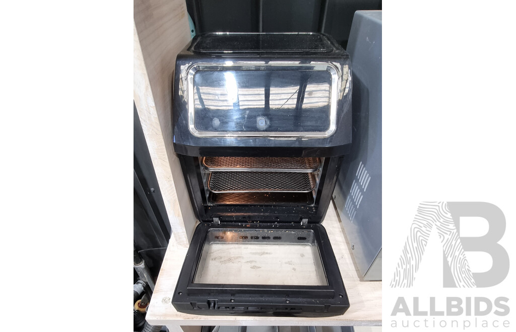 Kitchen Storage Unit with an Airfryer and a Microwave Oven