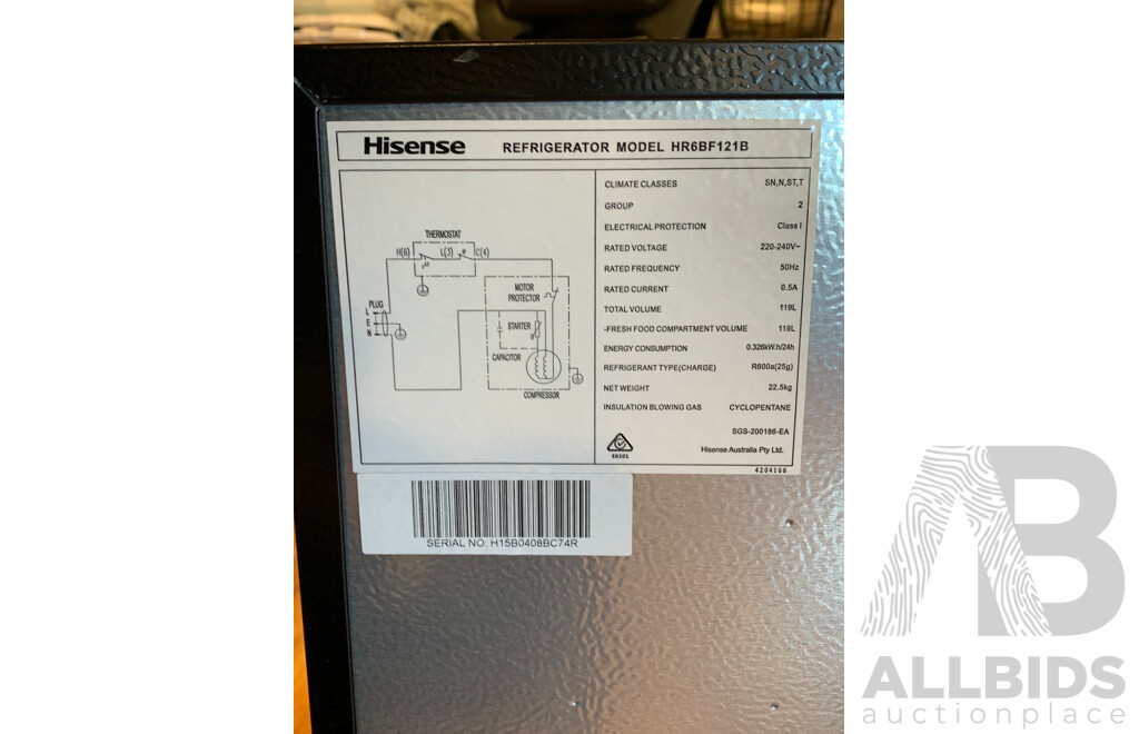 Hisense Bar Fridge Black 120L - HR6BF121B