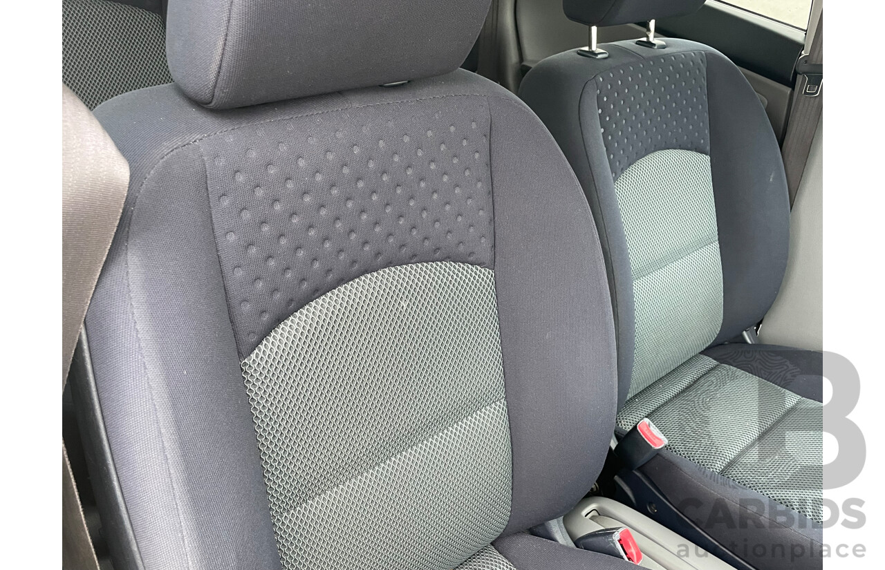 02/05 Mazda Mazda2 GENKI FWD DY 5D Hatchback Blue 1.5L