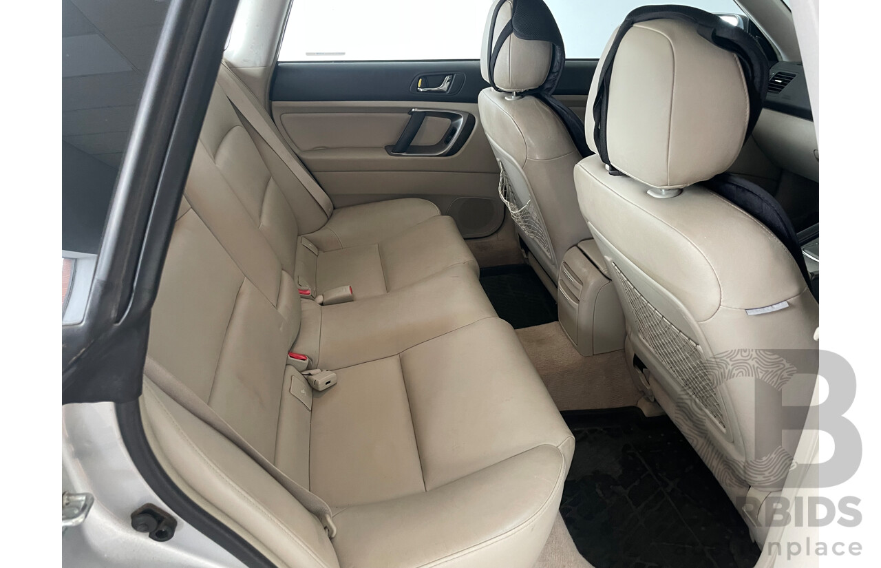 11/03 Subaru Outback 3.0R AWD MY04 4D Wagon Silver 3.0L