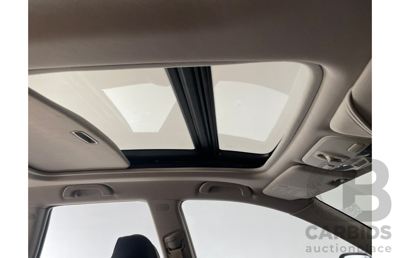 11/03 Subaru Outback 3.0R AWD MY04 4D Wagon Silver 3.0L