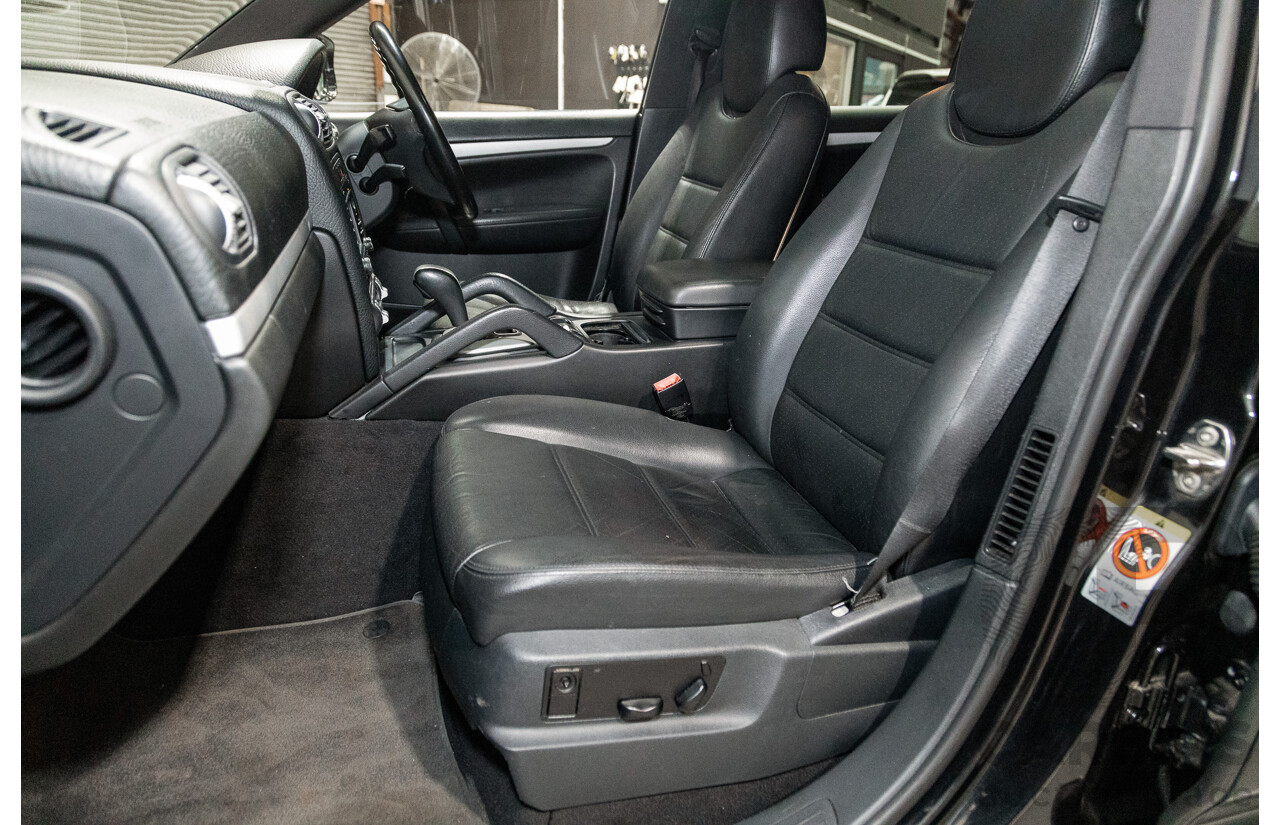 12/2009 Porsche Cayenne (AWD) MY09 4D Wagon Black Turbo Diesel V6 3.0L