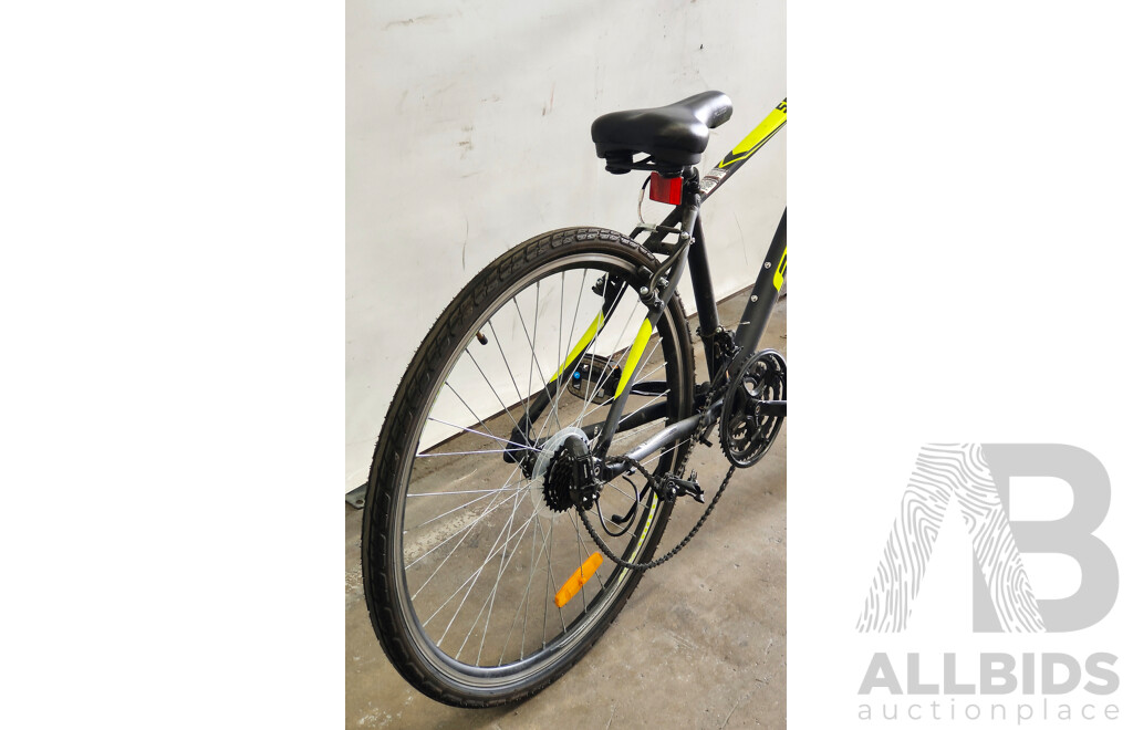 FLUID Sprint 21 Speed Hybrid Bike