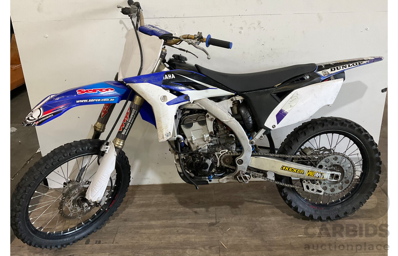 2011 YAMAHA DIRT BIKE