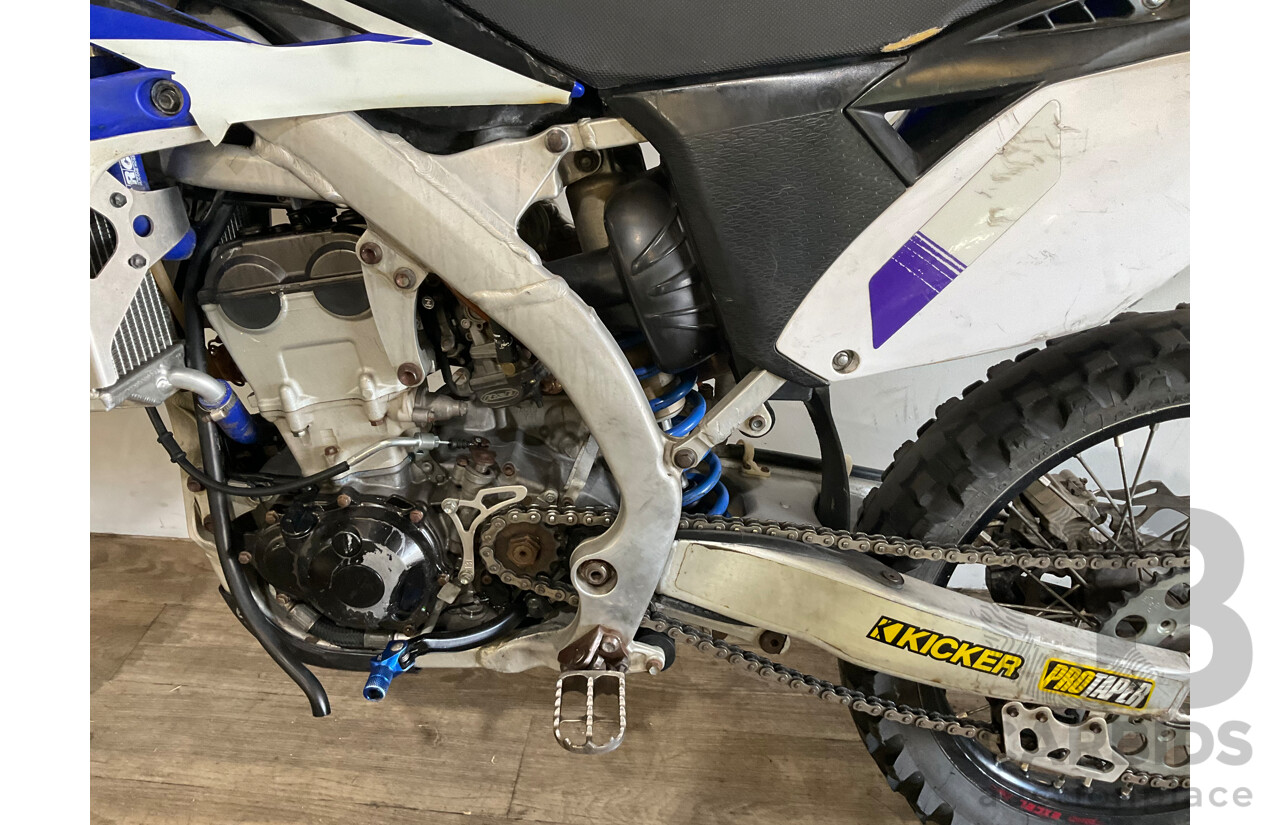 2011 YAMAHA DIRT BIKE