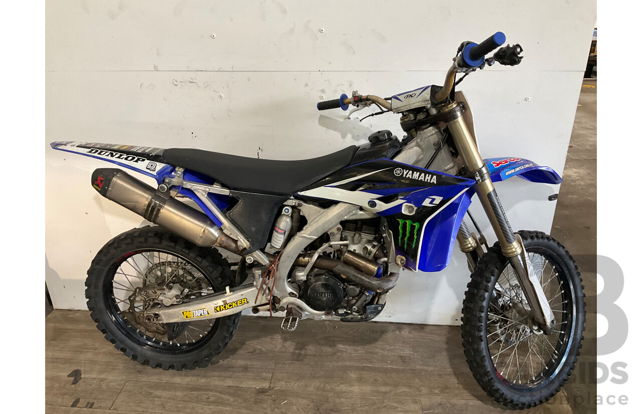 2011 YAMAHA DIRT BIKE