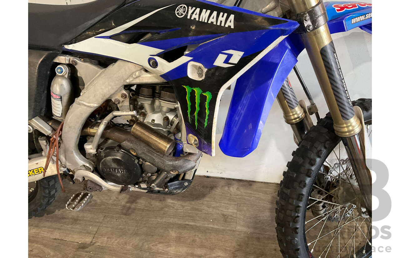 2011 YAMAHA DIRT BIKE