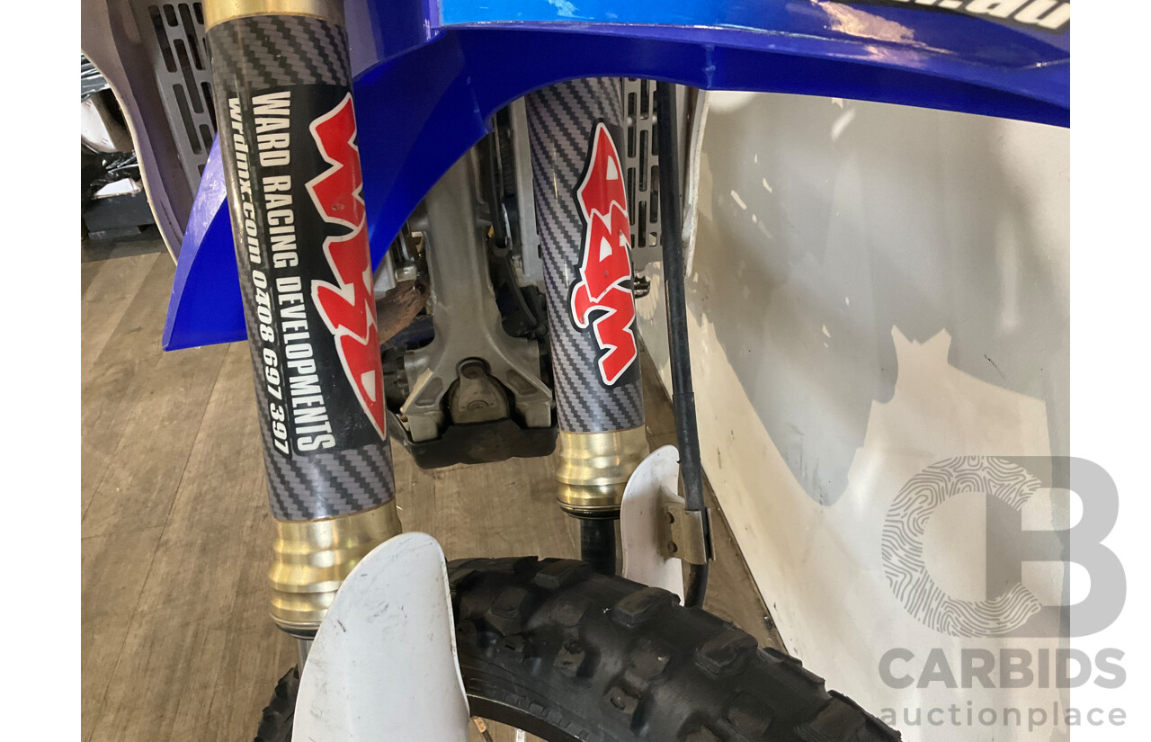 2011 YAMAHA DIRT BIKE