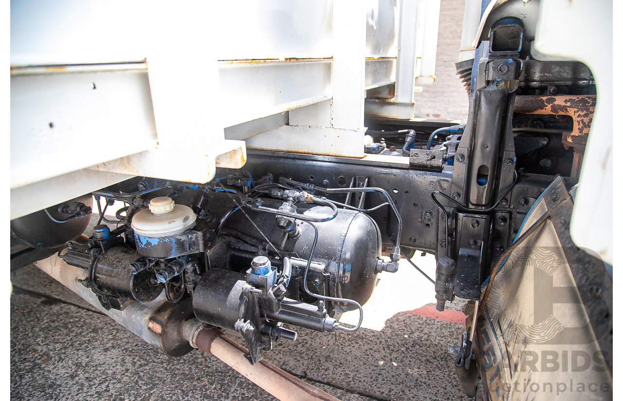 05/1988 Hino GD 166L Tray Back 2d Cab Chassis Truck White Diesel 6.0L