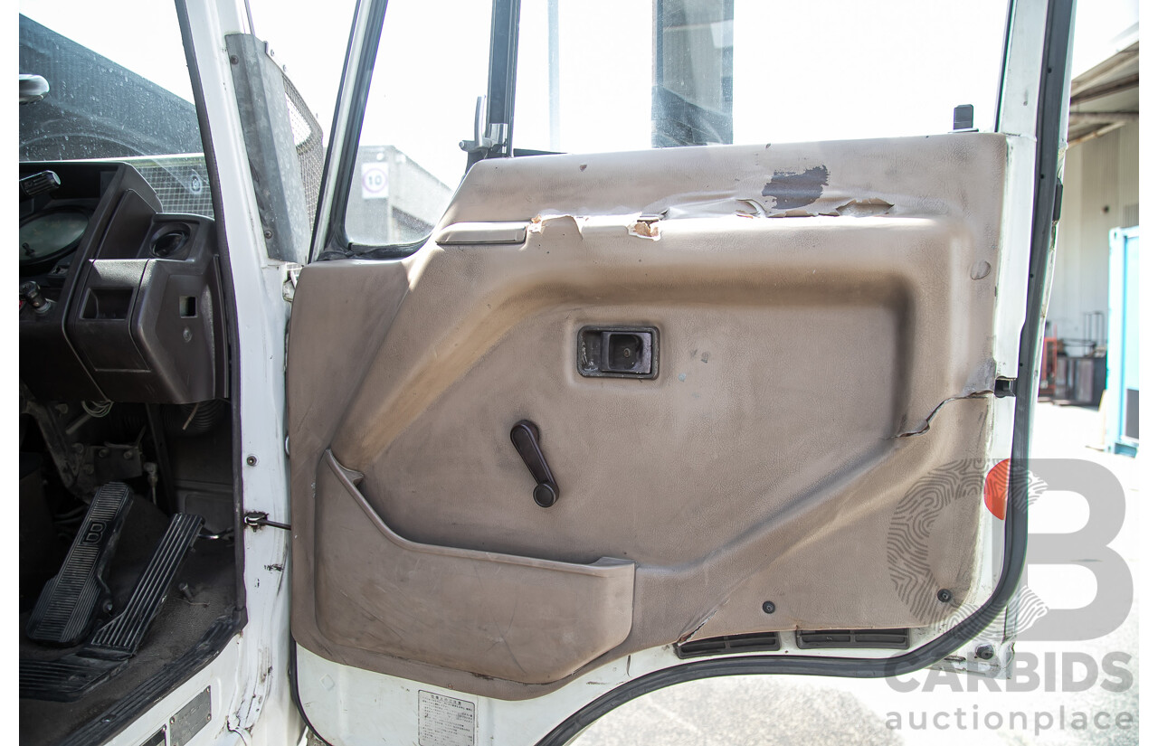 05/1988 Hino GD 166L Tray Back 2d Cab Chassis Truck White Diesel 6.0L