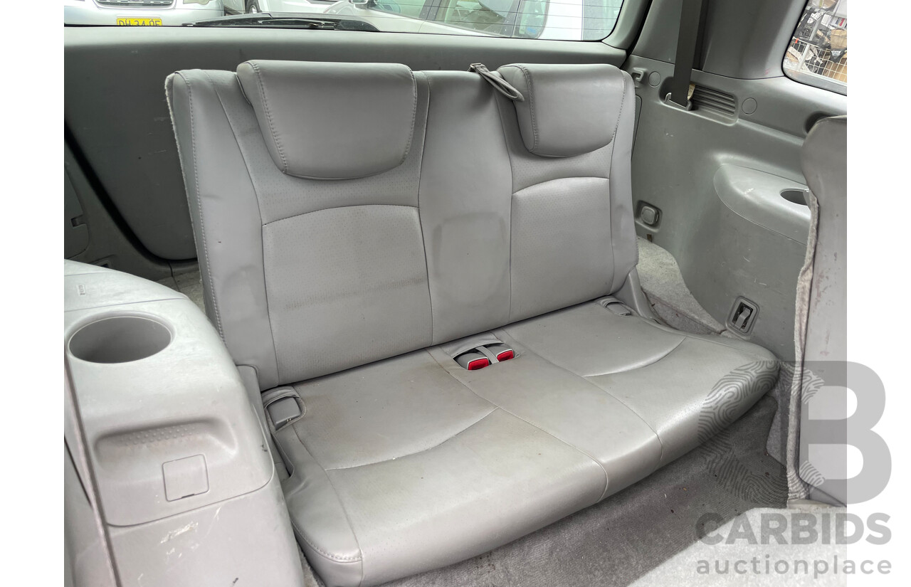 4/2004 Toyota Kluger Grande (4x4) MCU28R 4d Wagon Blue 3.3L