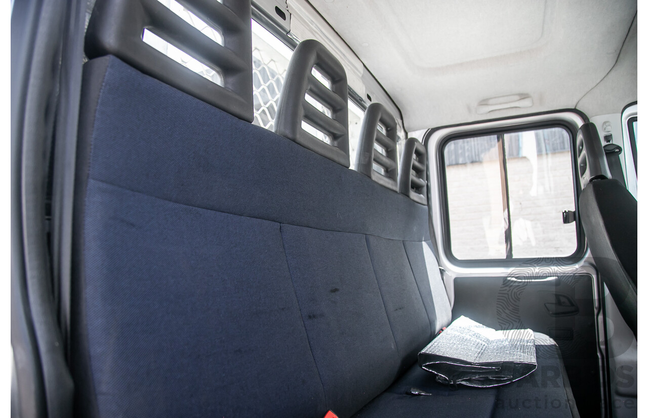 09/2017 Iveco Daily 70-210 50C 4350wb Trayback 4d Crew Cab Silver Turbo Diesel 3.0L