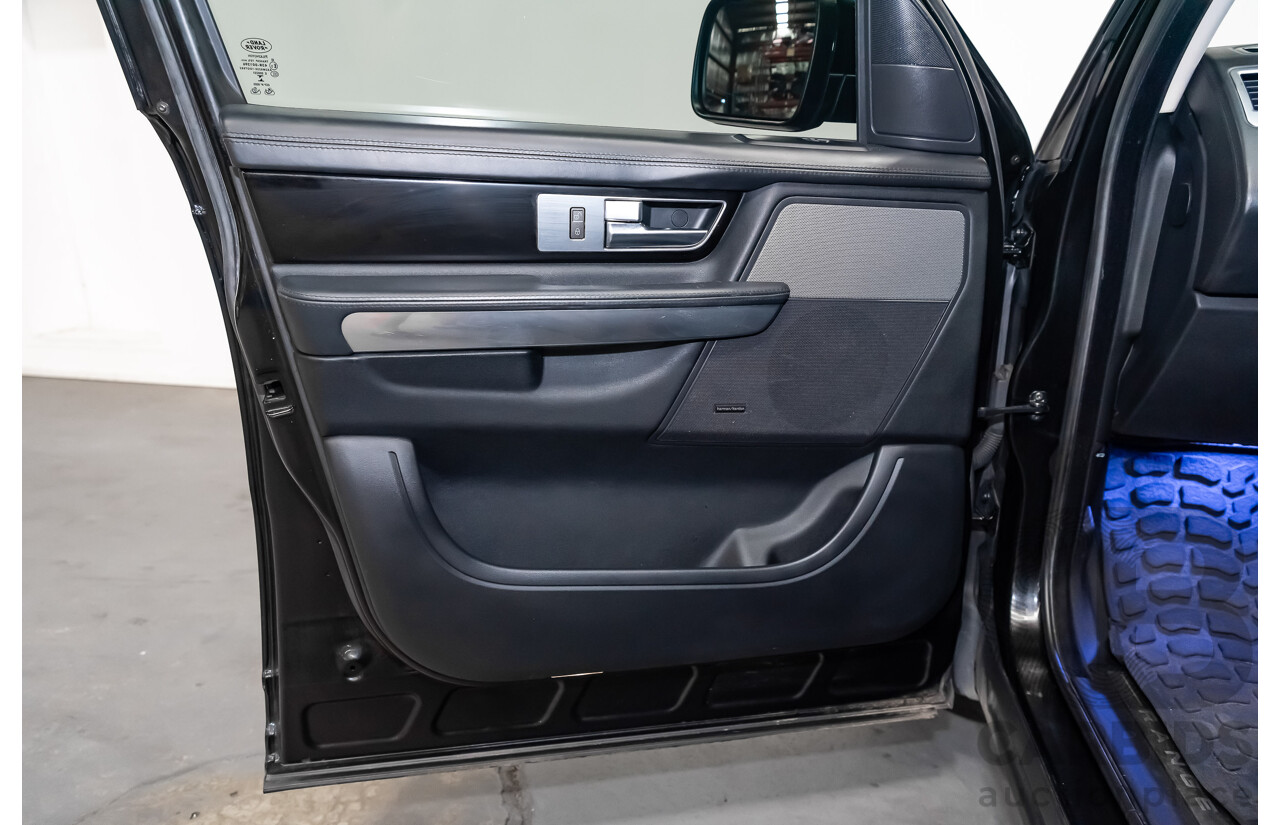 03/13 Range Rover Range Rover SPORT HSE Luxury 3.0 SDV6 SE AWD LW 4D Wagon Black 3.0L