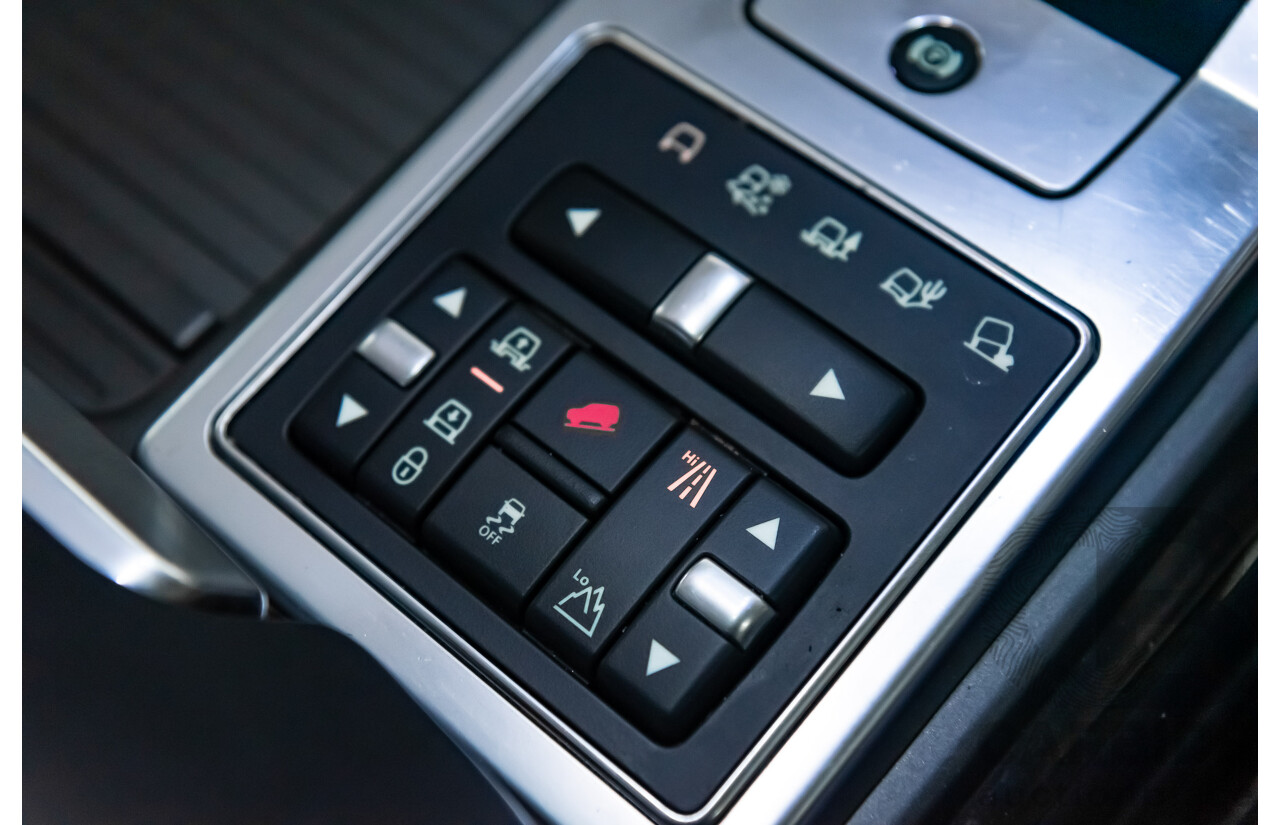 03/13 Range Rover Range Rover SPORT HSE Luxury 3.0 SDV6 SE AWD LW 4D Wagon Black 3.0L