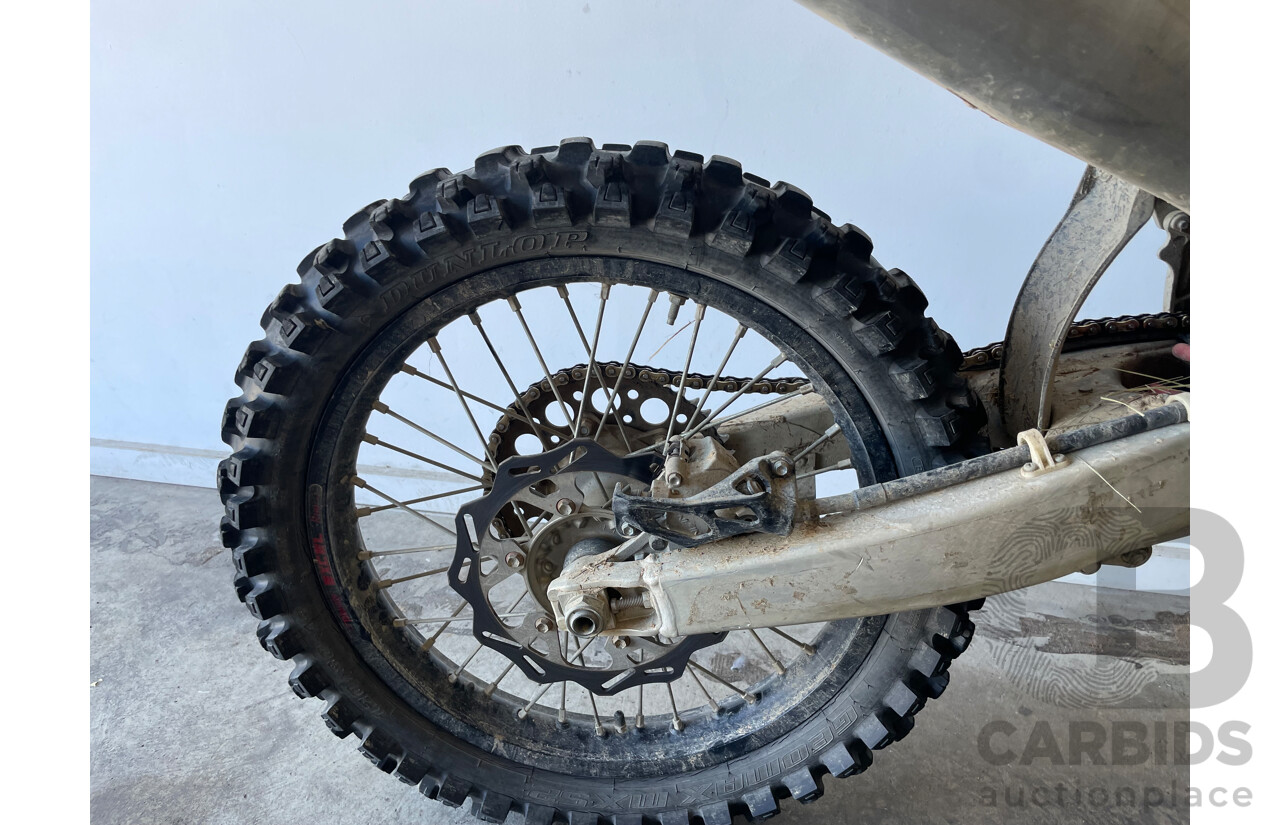 Yamaha ZF450 Motocross Bike