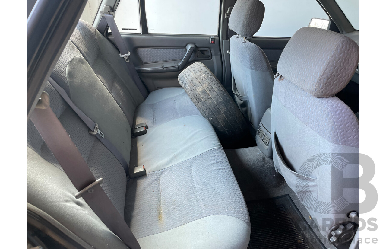 12/1995 Holden Commodore Executive VS 4d Sedan Green 3.8L