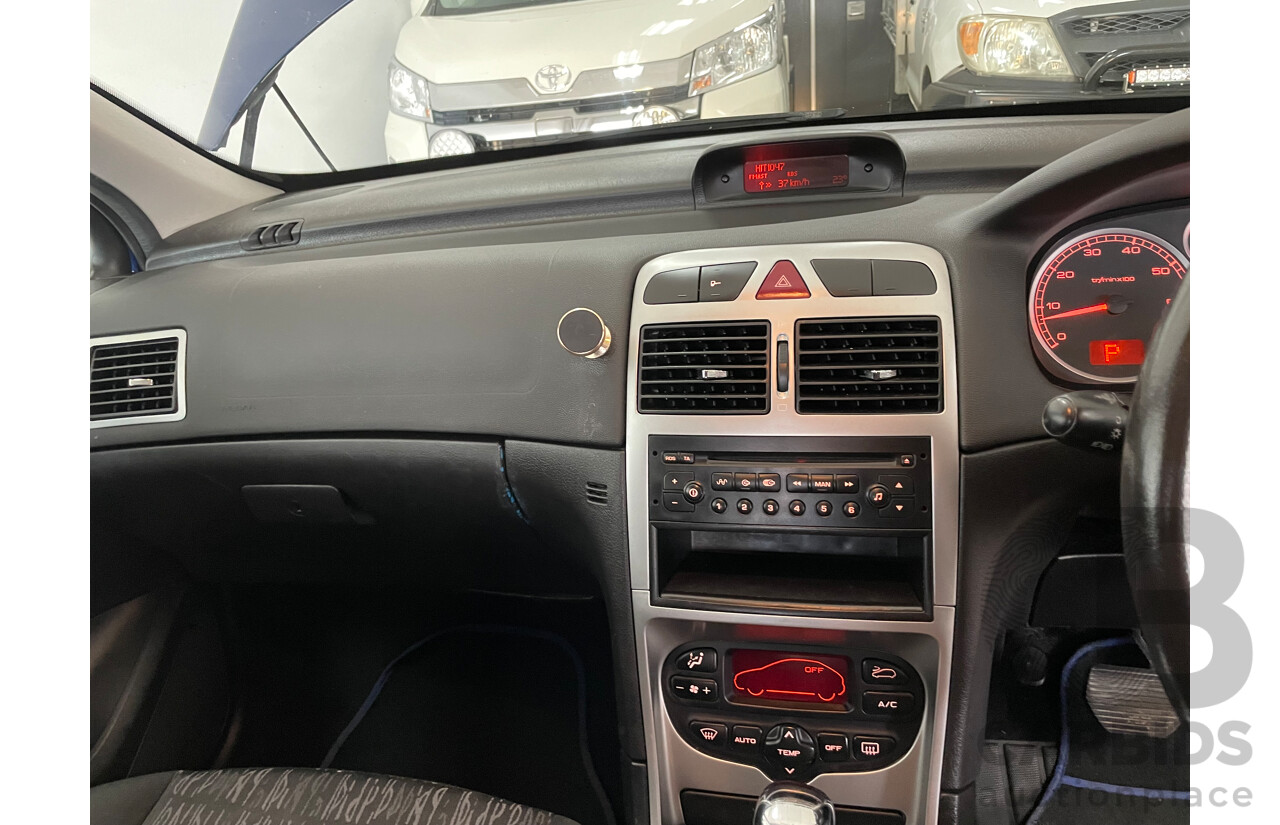 05/2005 Peugeot 307 XSR  5d Hatchback Blue 2.0L