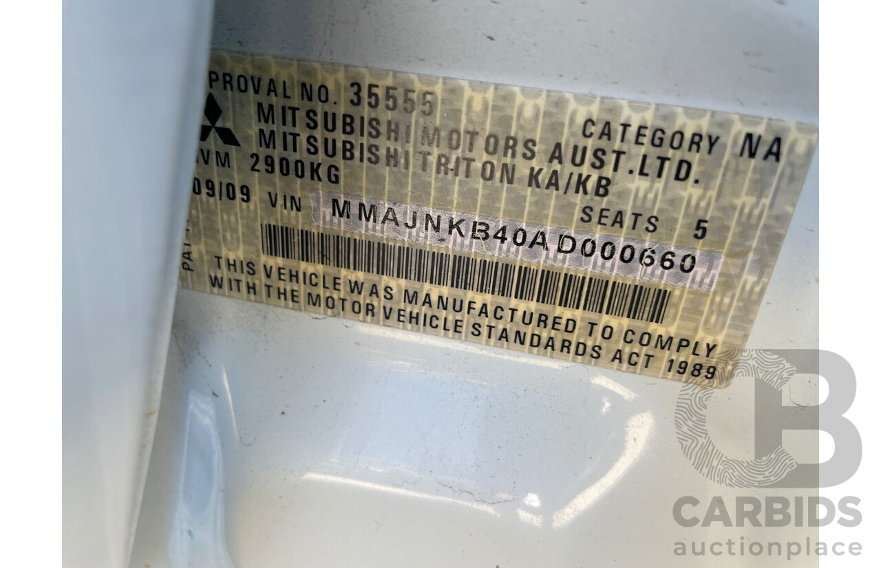 9/2009 Mitsubishi Triton GLX MN MY10 Double Cab Utility White 2.5L
