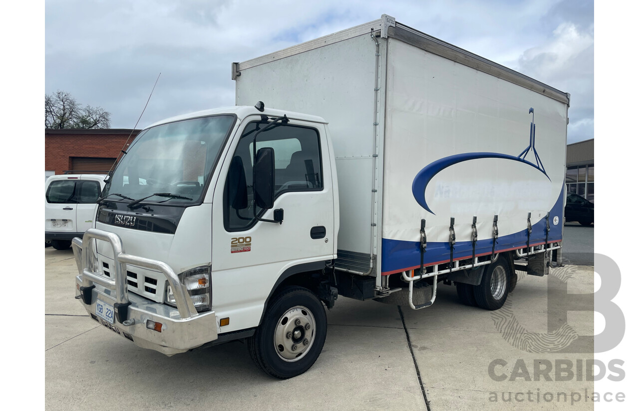 07/2007 Isuzu NPR200 Curtainsider