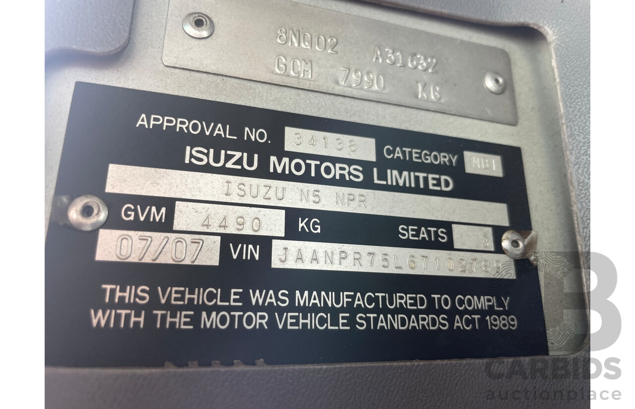 07/2007 Isuzu NPR200 Curtainsider