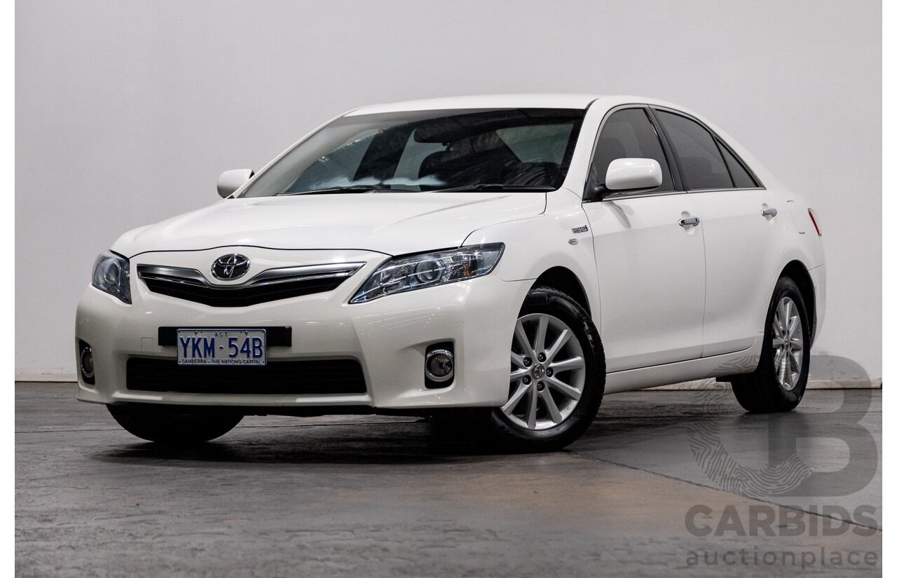 07/2011 Toyota Camry Hybrid AHV40R 4d Sedan White 2.4L