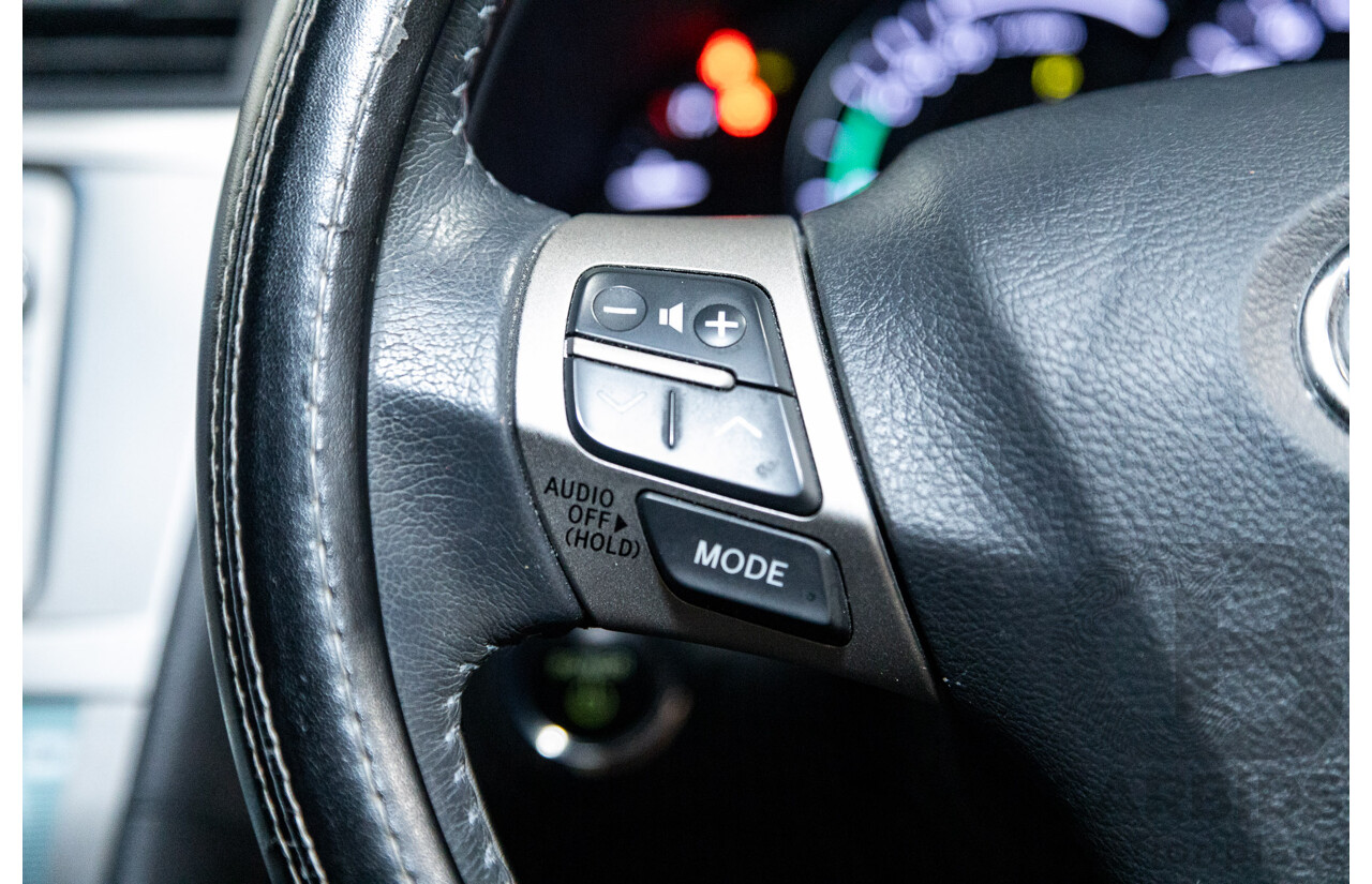 07/2011 Toyota Camry Hybrid AHV40R 4d Sedan White 2.4L