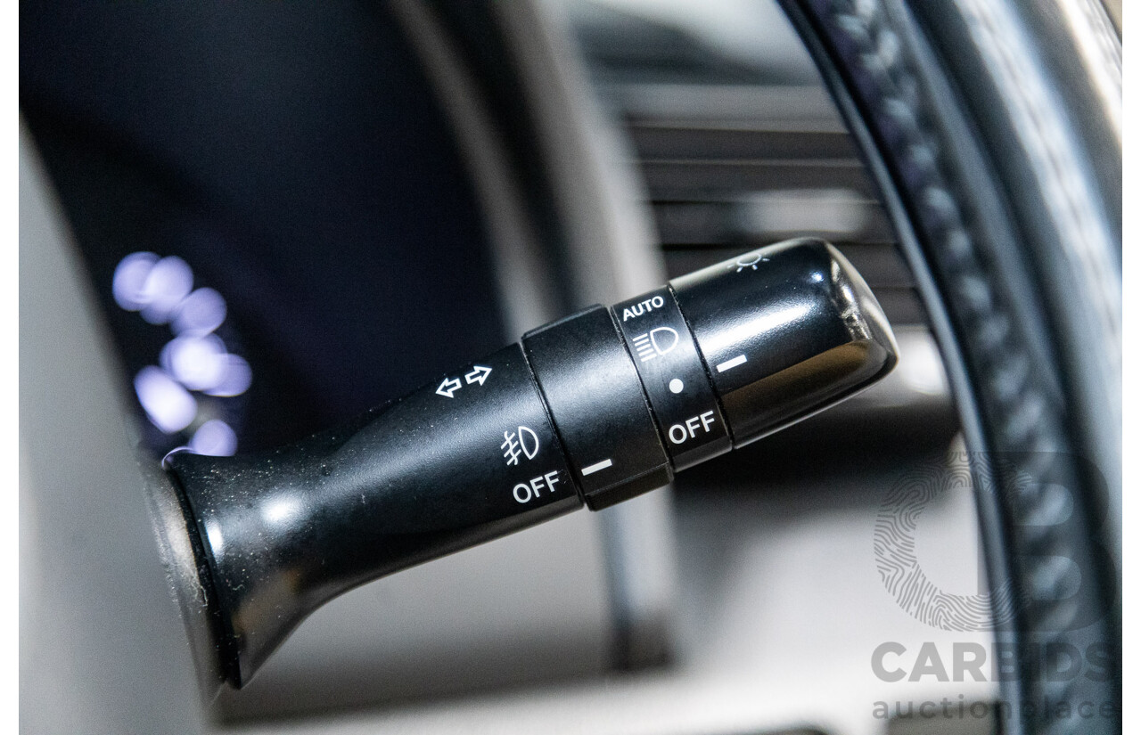 07/2011 Toyota Camry Hybrid AHV40R 4d Sedan White 2.4L