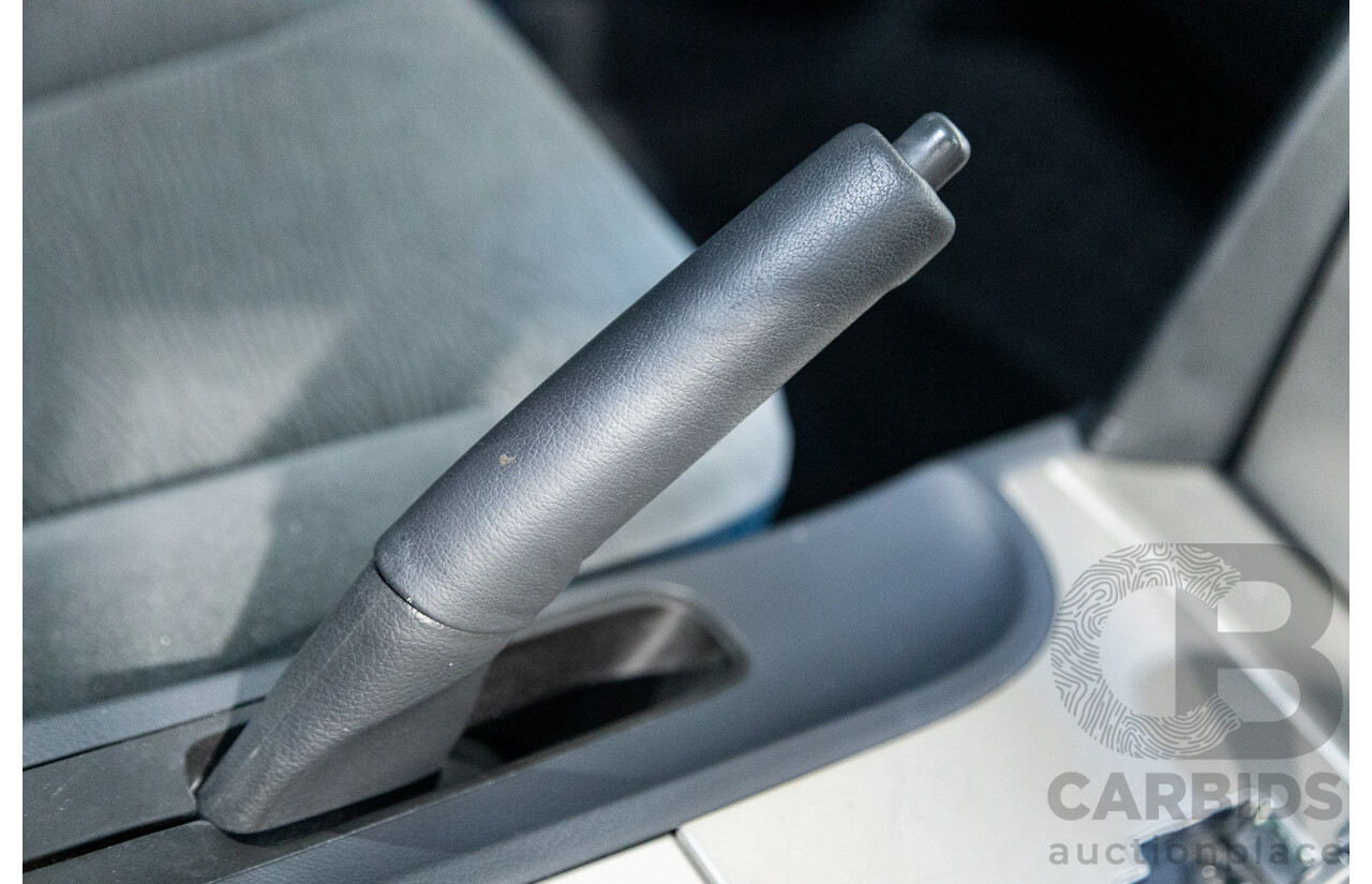 07/2011 Toyota Camry Hybrid AHV40R 4d Sedan White 2.4L