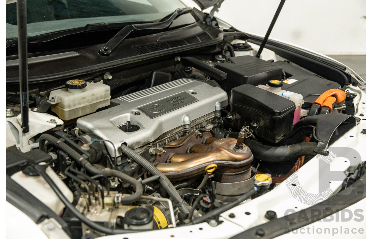 07/2011 Toyota Camry Hybrid AHV40R 4d Sedan White 2.4L