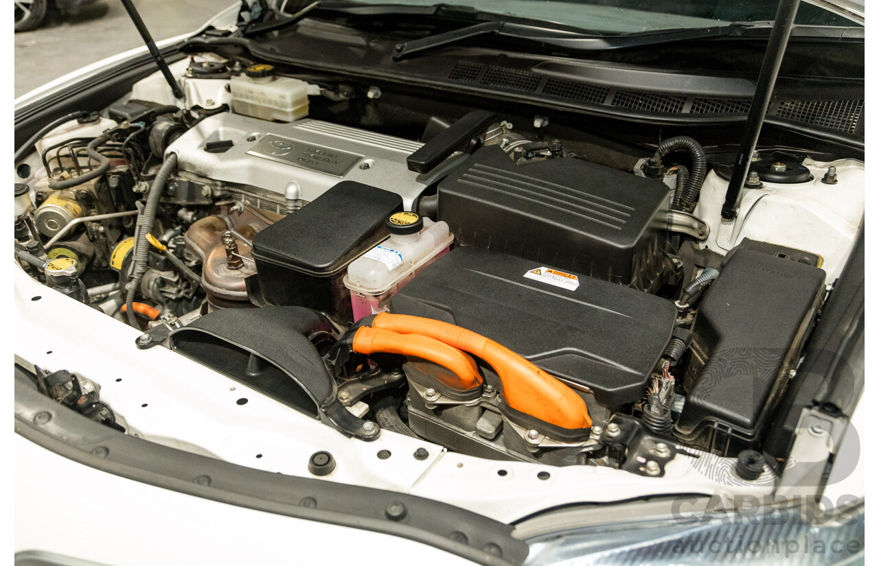 07/2011 Toyota Camry Hybrid AHV40R 4d Sedan White 2.4L