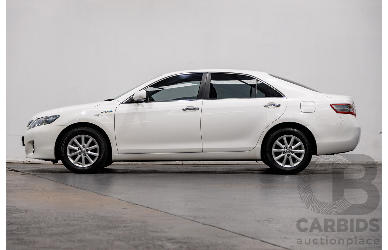 07/2011 Toyota Camry Hybrid AHV40R 4d Sedan White 2.4L