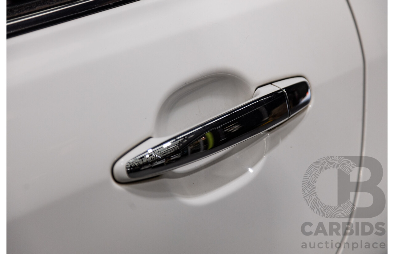 07/2011 Toyota Camry Hybrid AHV40R 4d Sedan White 2.4L