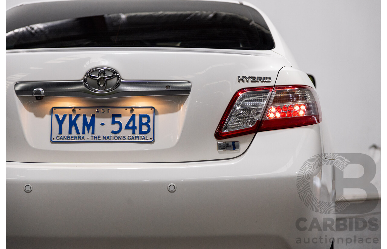 07/2011 Toyota Camry Hybrid AHV40R 4d Sedan White 2.4L
