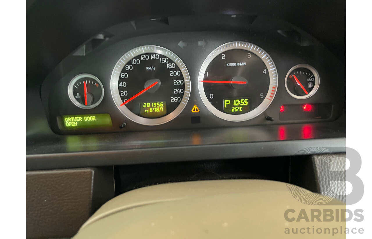 11/10 Volvo Xc90 D5 EXECUTIVE AWD MY11 4D Wagon Red 2.4L