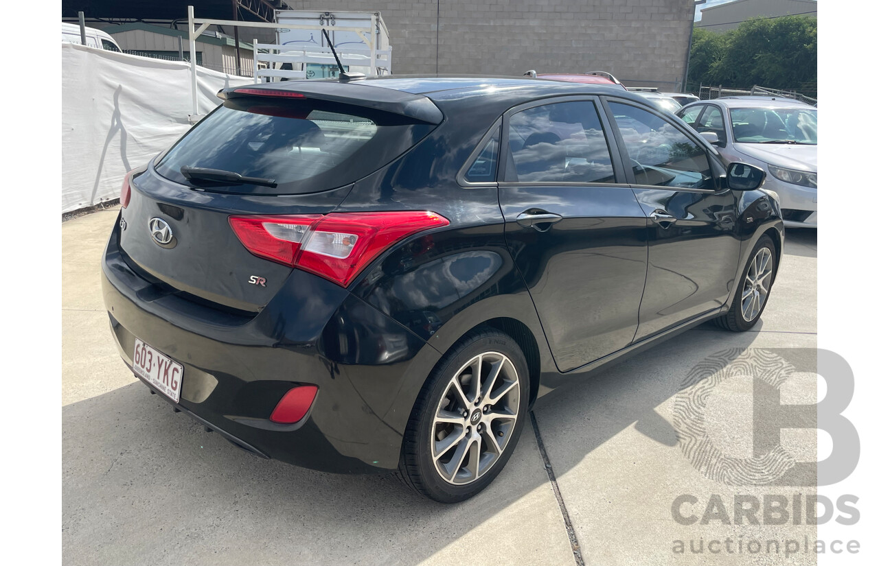 9/2013 Hyundai i30 SR GD MY14 5d Hatchback Black 2.0L
