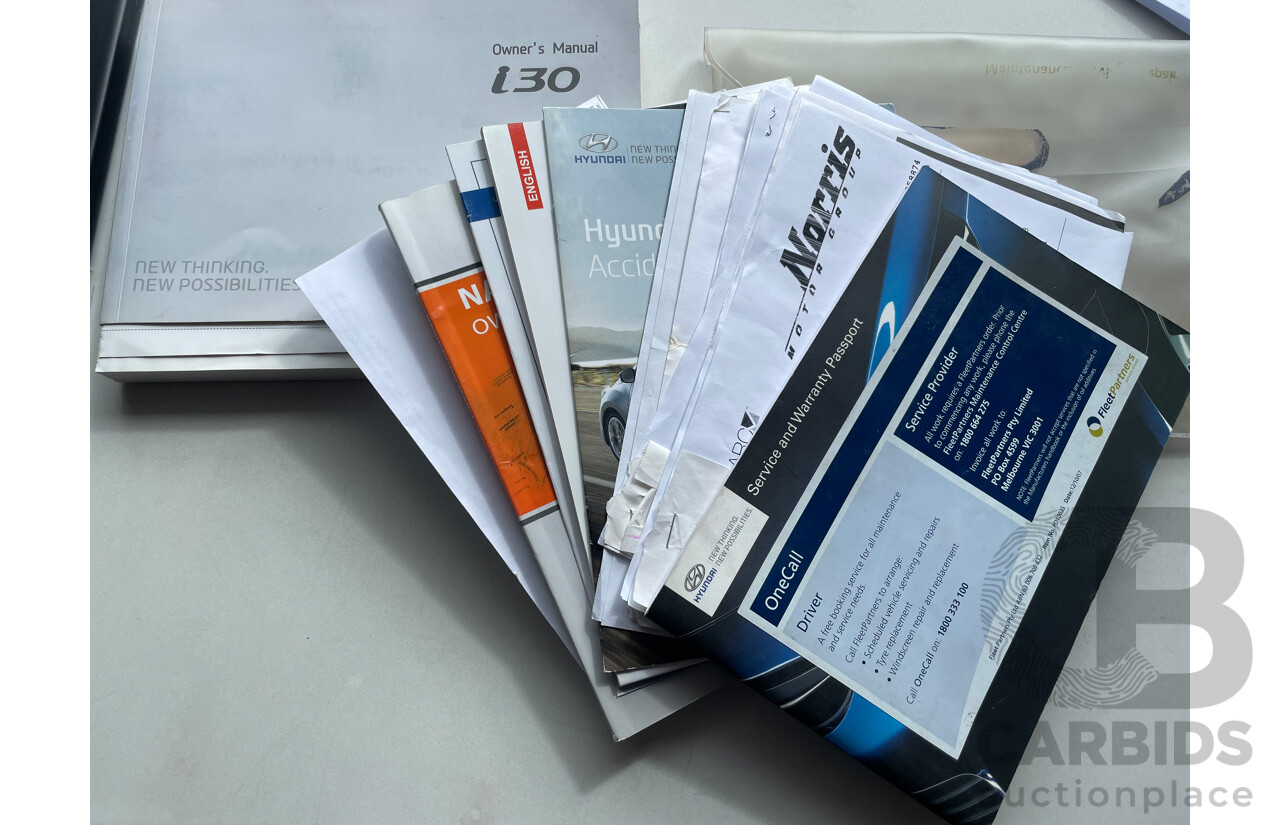 9/2013 Hyundai i30 SR GD MY14 5d Hatchback Black 2.0L