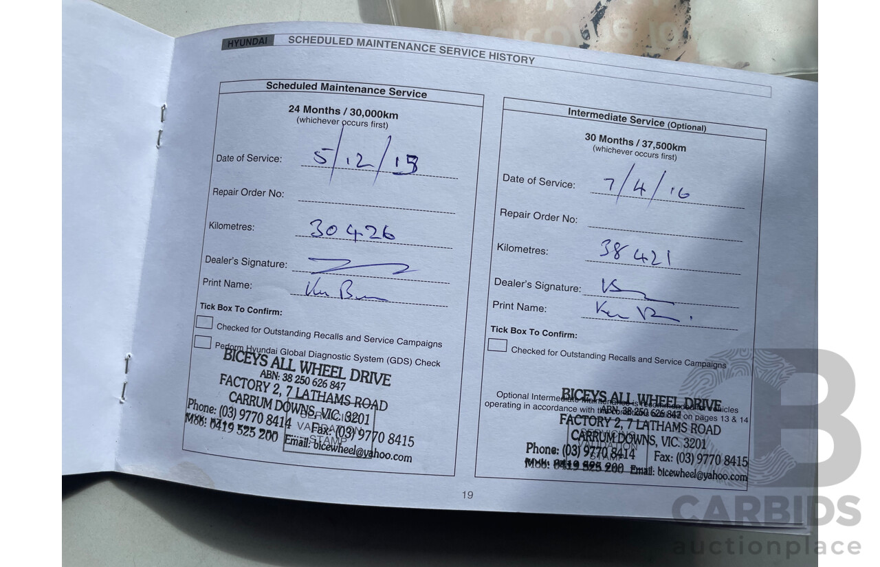 9/2013 Hyundai i30 SR GD MY14 5d Hatchback Black 2.0L