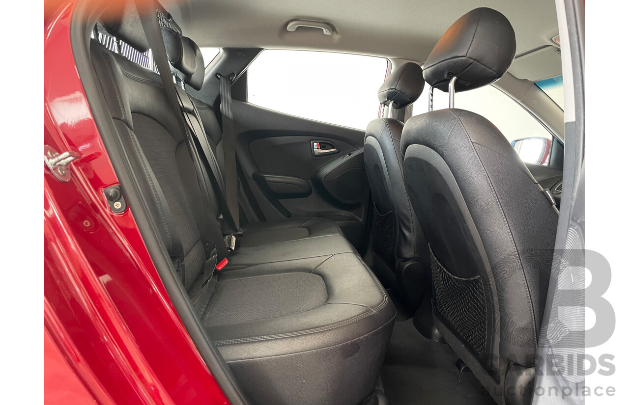 08/12 Hyundai Ix35 ELITE (AWD) AWD LM MY13 4D Wagon Red 2.4L