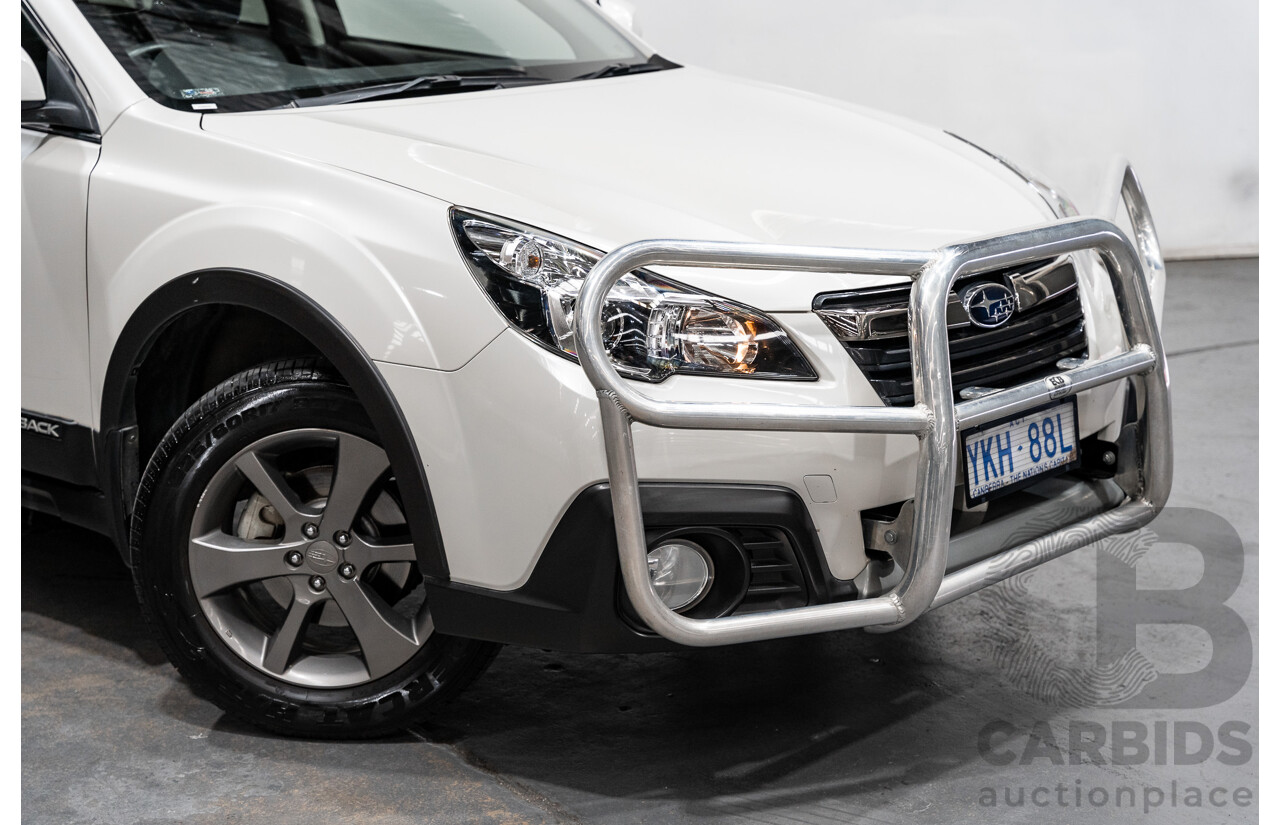 06/2014 Subaru Outback 2.5i AWD MY14 4D Wagon White 2.5L