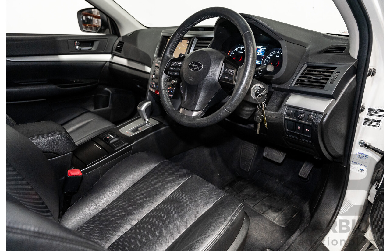 06/2014 Subaru Outback 2.5i AWD MY14 4D Wagon White 2.5L