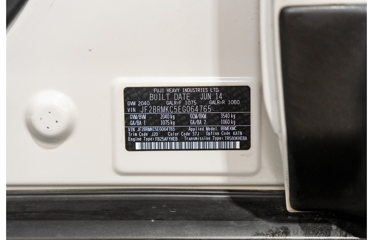 06/2014 Subaru Outback 2.5i AWD MY14 4D Wagon White 2.5L