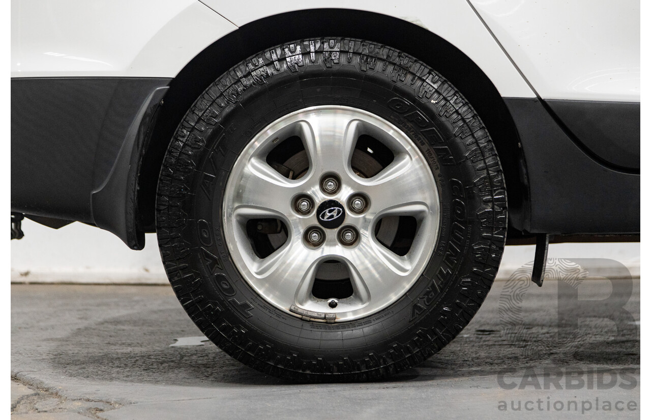 11/2014 Hyundai IX35 Highlander (AWD) LM SERIES II 4D Wagon White Turbo Diesel 2.0L