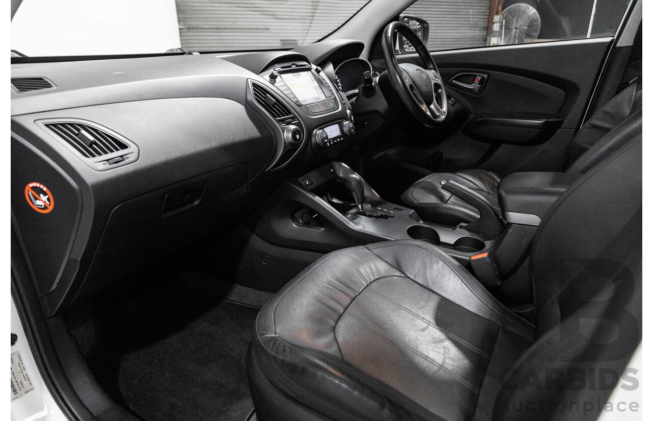 11/2014 Hyundai IX35 Highlander (AWD) LM SERIES II 4D Wagon White Turbo Diesel 2.0L