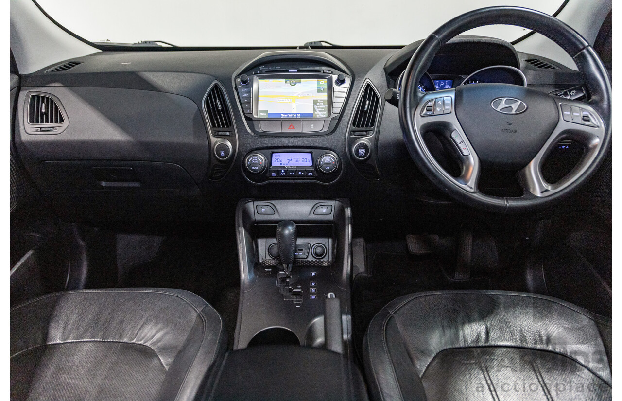 11/2014 Hyundai IX35 Highlander (AWD) LM SERIES II 4D Wagon White Turbo Diesel 2.0L