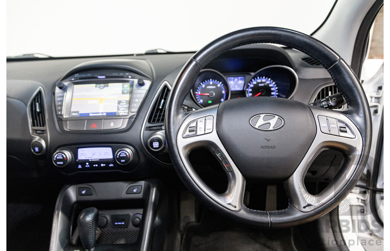 11/2014 Hyundai IX35 Highlander (AWD) LM SERIES II 4D Wagon White Turbo Diesel 2.0L