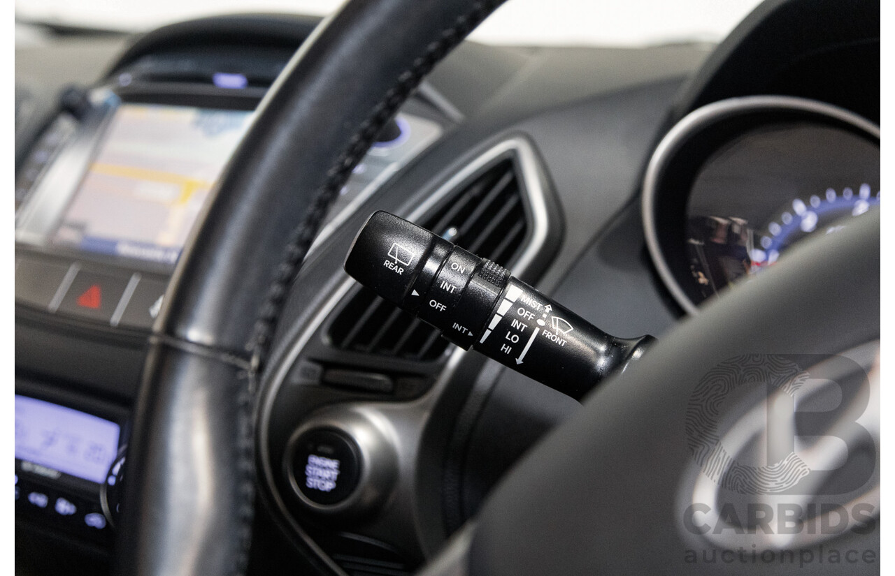 11/2014 Hyundai IX35 Highlander (AWD) LM SERIES II 4D Wagon White Turbo Diesel 2.0L