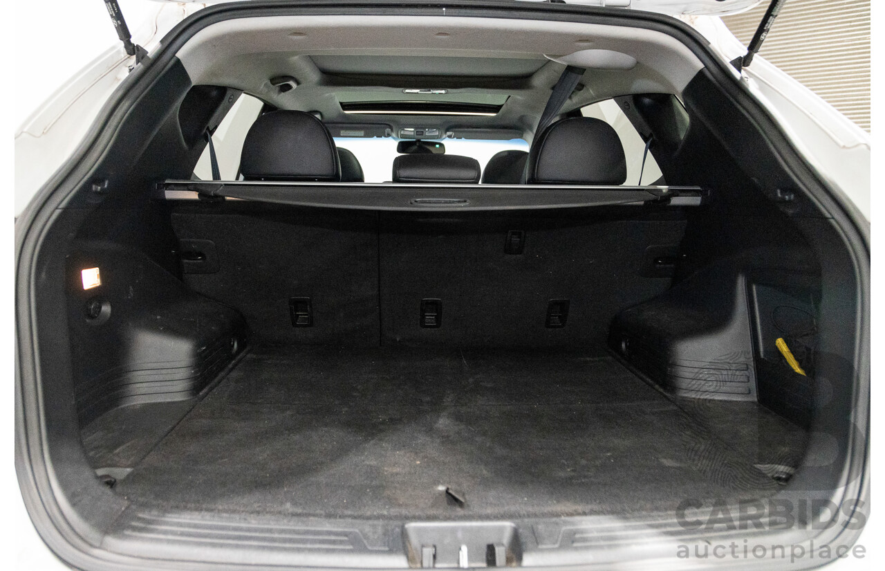 11/2014 Hyundai IX35 Highlander (AWD) LM SERIES II 4D Wagon White Turbo Diesel 2.0L